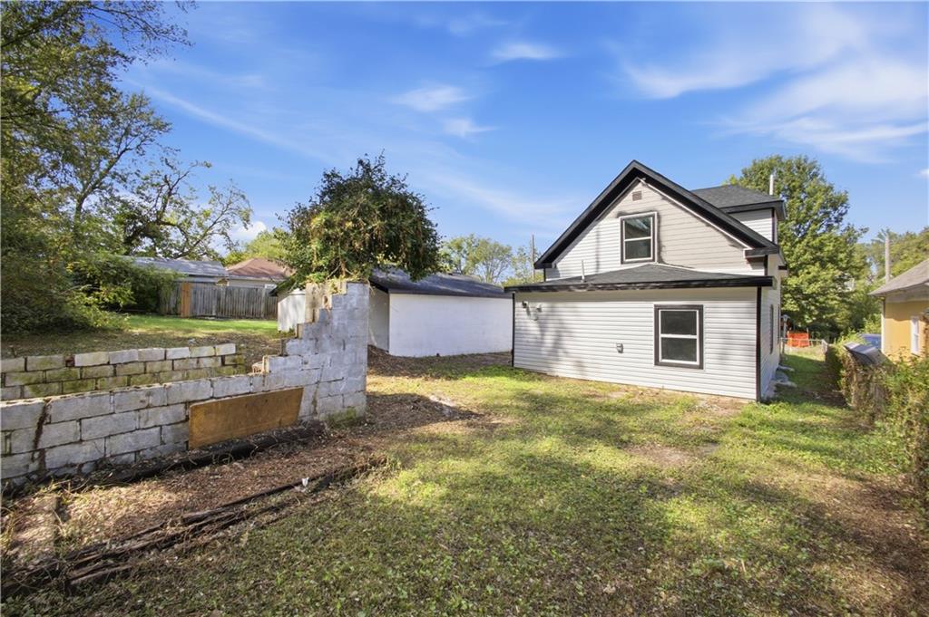 1333 Haskell Avenue Property Photo 5