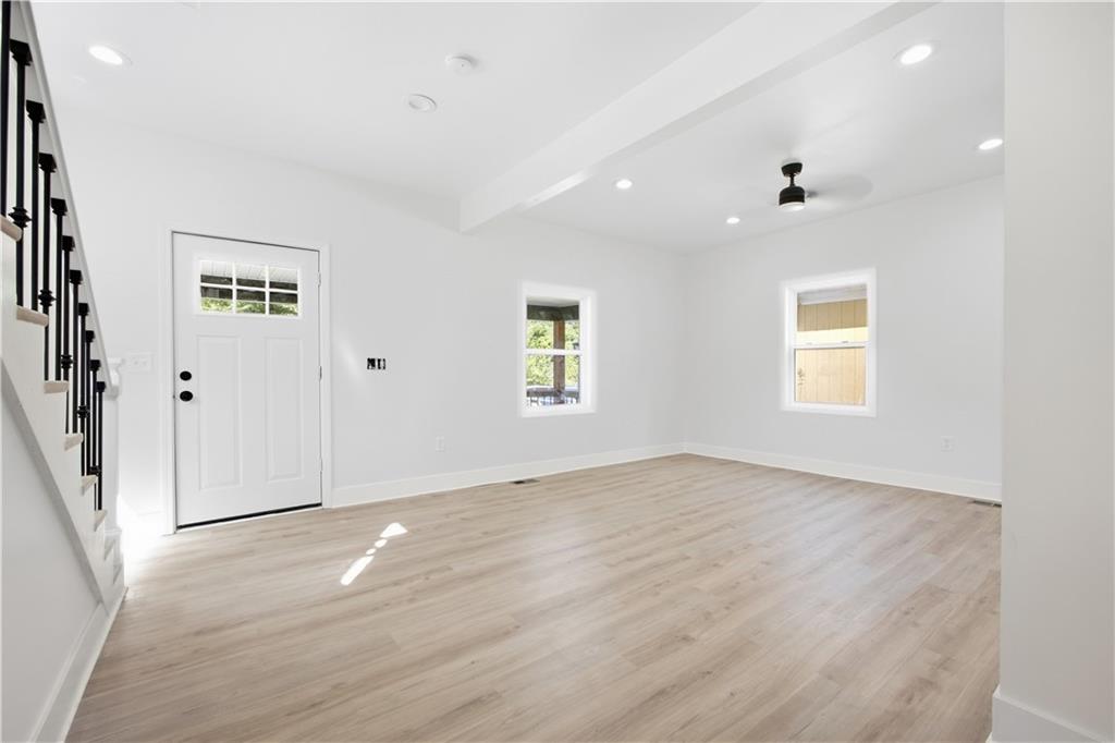 1333 Haskell Avenue Property Photo 11