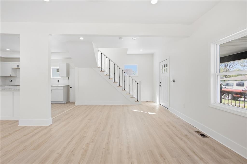 1333 Haskell Avenue Property Photo 12