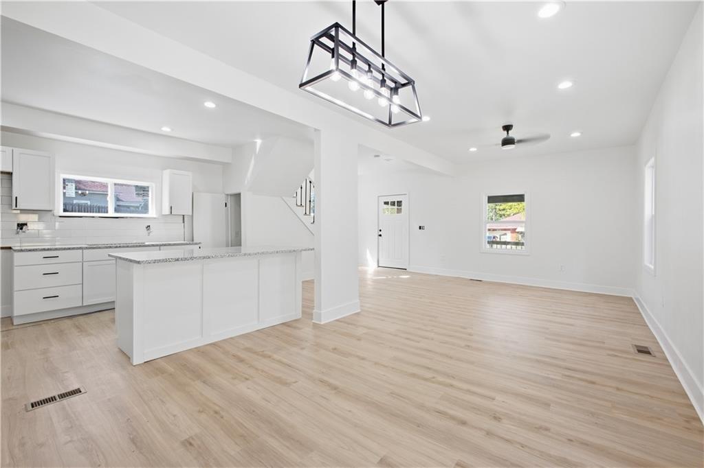 1333 Haskell Avenue Property Photo 15