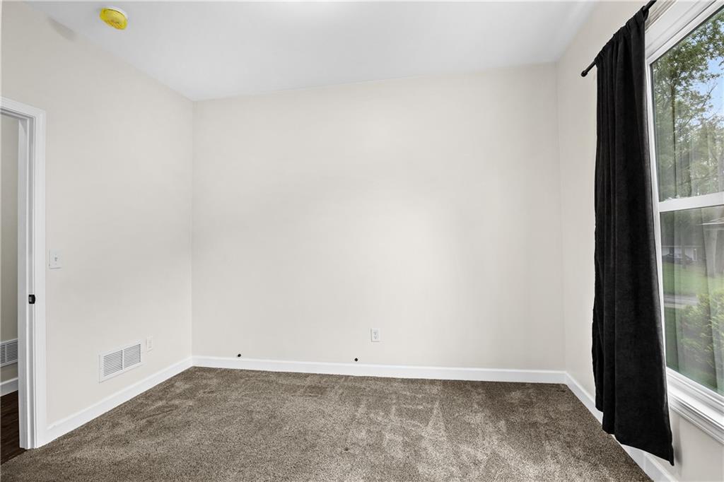 3207 Scott Street Property Photo 11