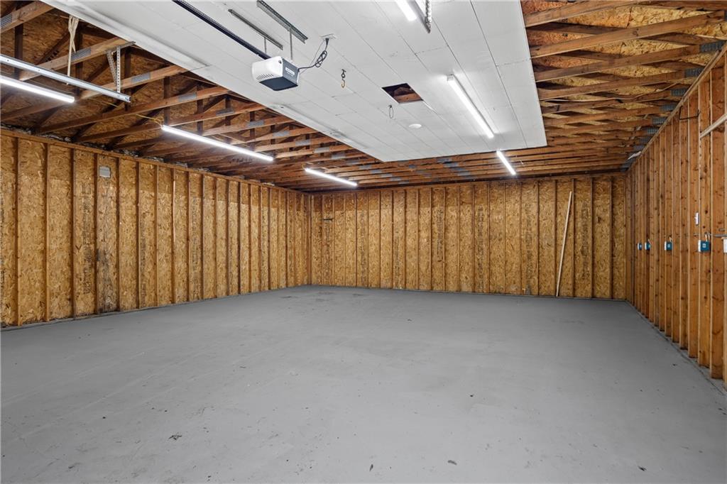 3207 Scott Street Property Photo 23