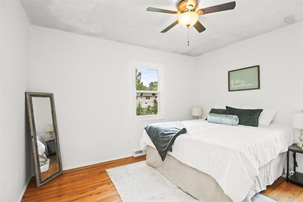 5200 Ne 56th Place Property Photo 13