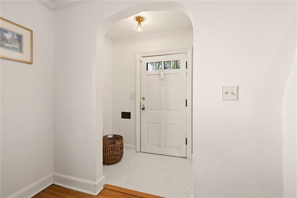 405 E Gregory Boulevard Property Photo 5