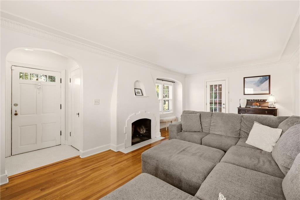 405 E Gregory Boulevard Property Photo 7