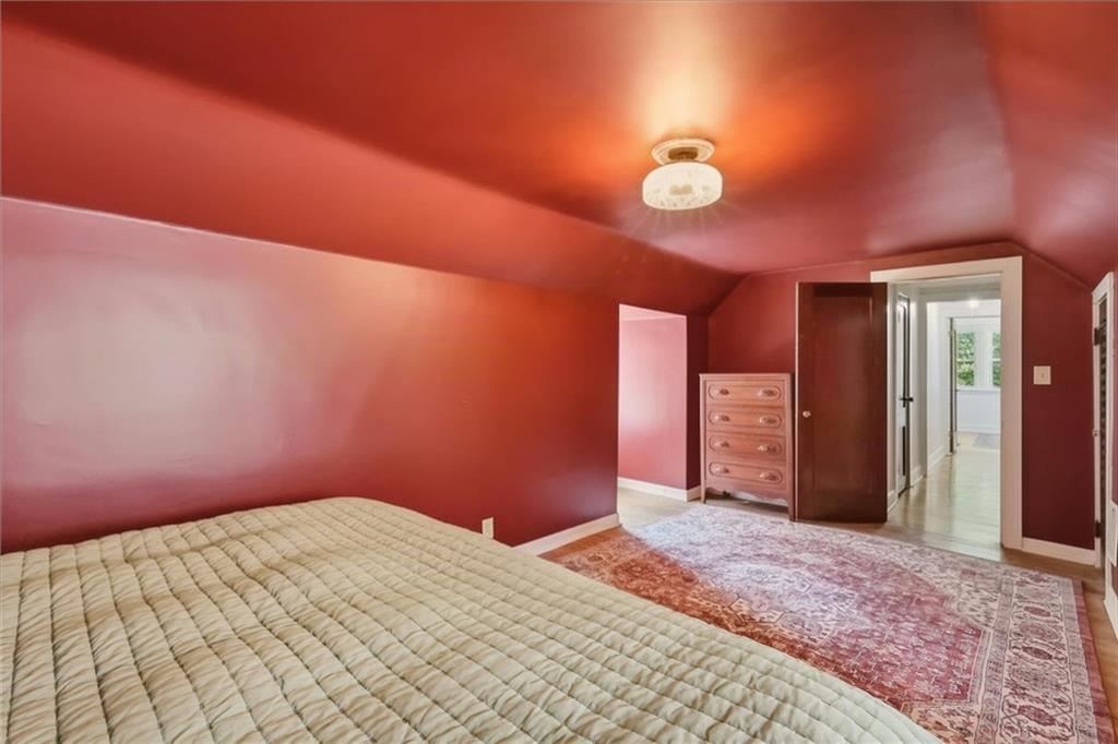 405 E Gregory Boulevard Property Photo 23