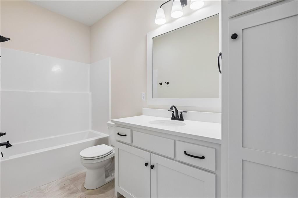 16367 Baxter Street Property Photo 28