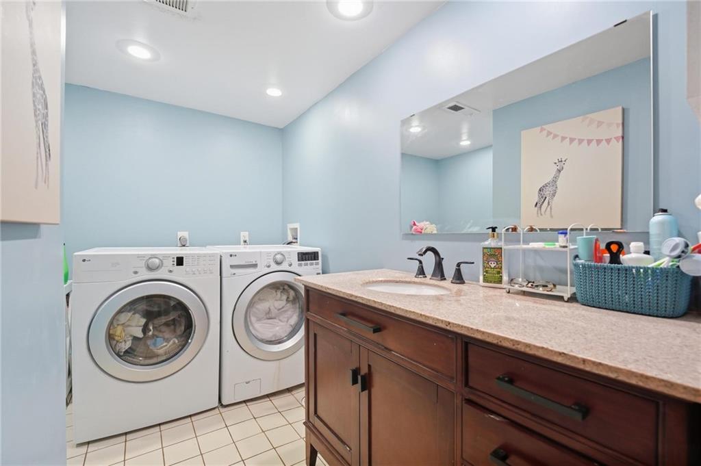 11811 E 53 Street Property Photo 27