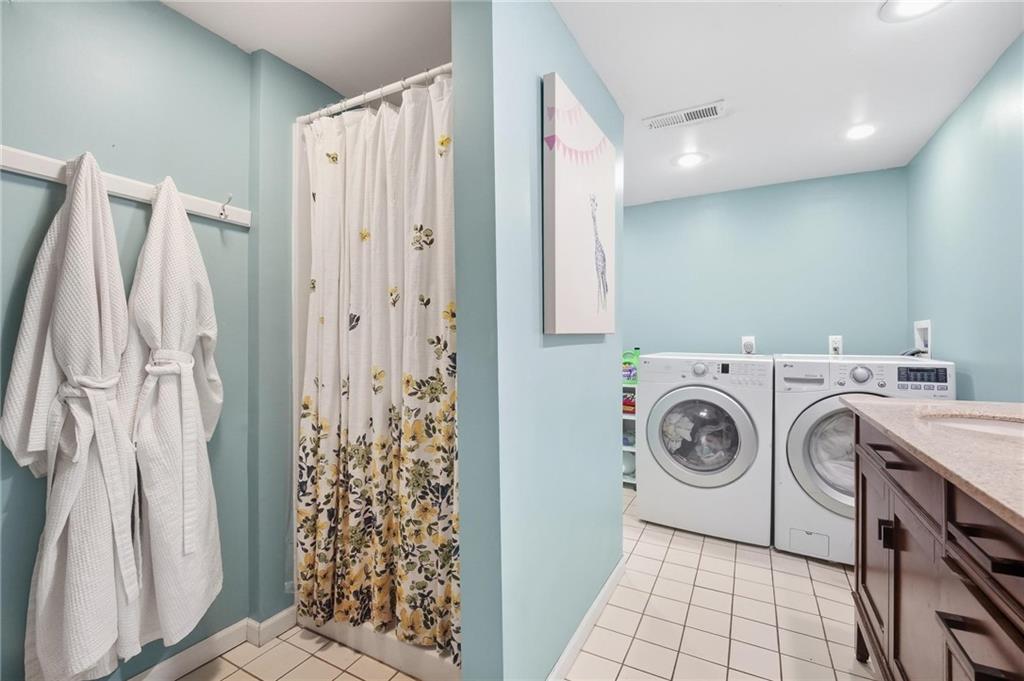11811 E 53 Street Property Photo 28