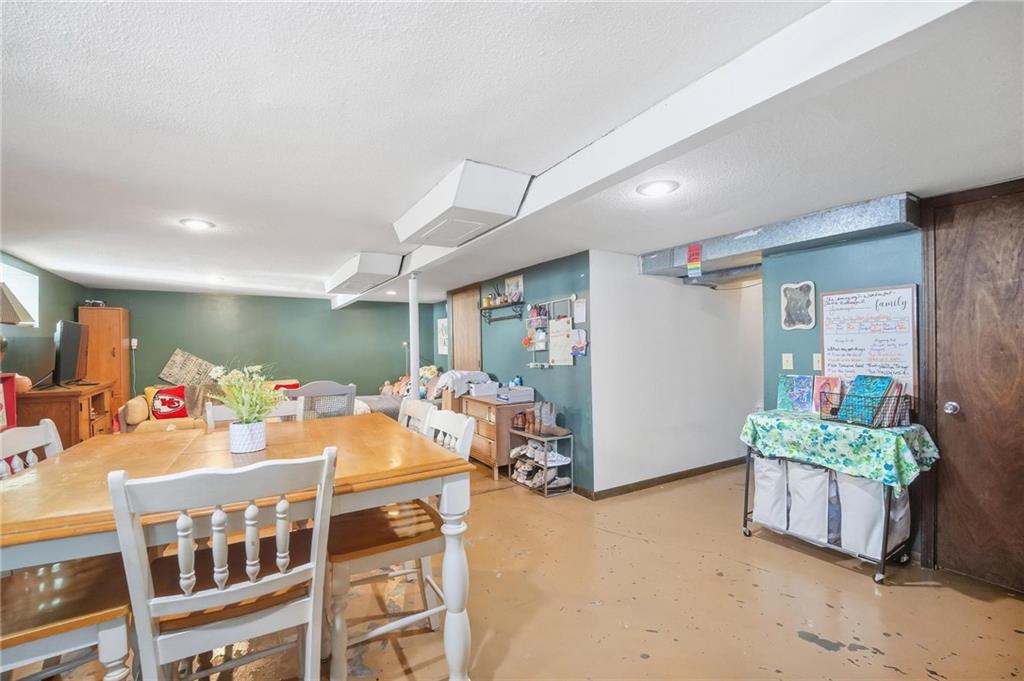 11811 E 53 Street Property Photo 31