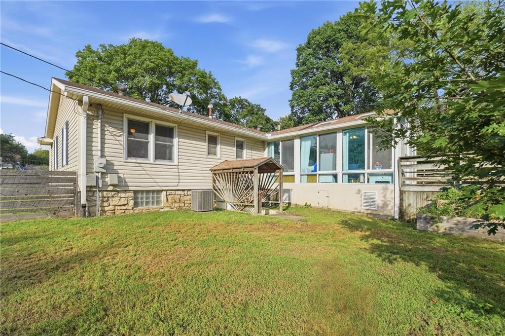 11811 E 53 Street Property Photo 38