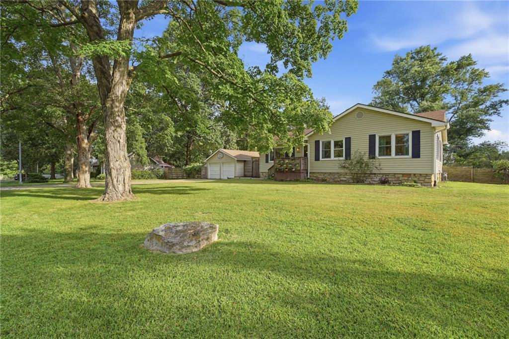 11811 E 53 Street Property Photo 44