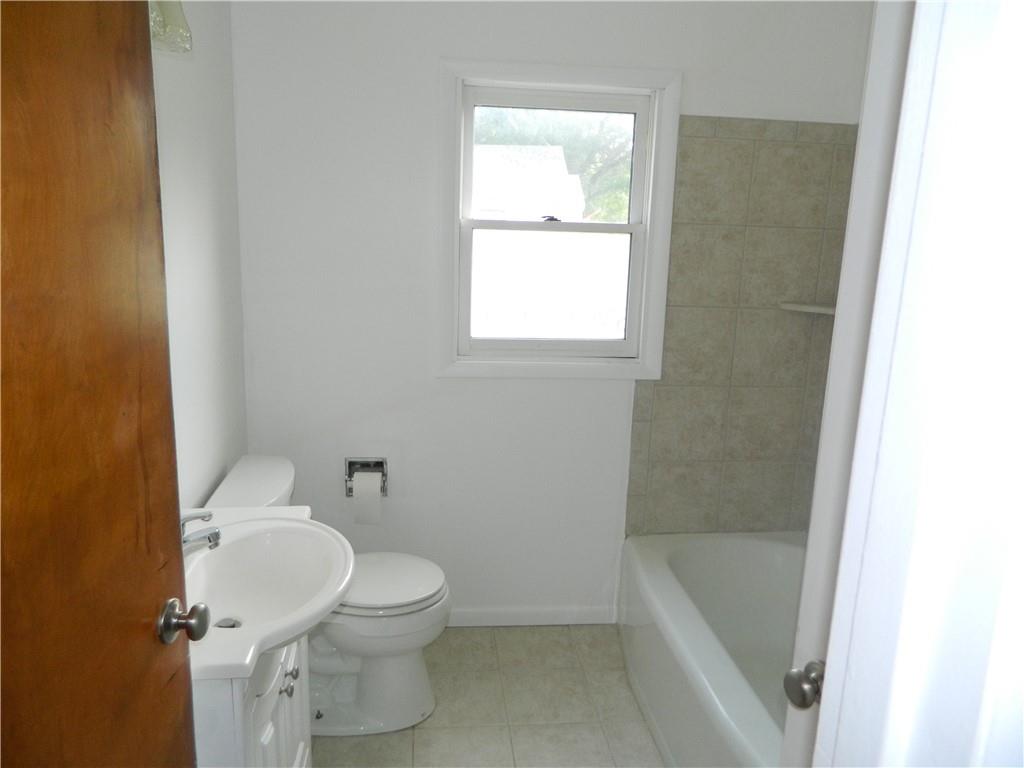 2105 Haskell Avenue Property Photo 5