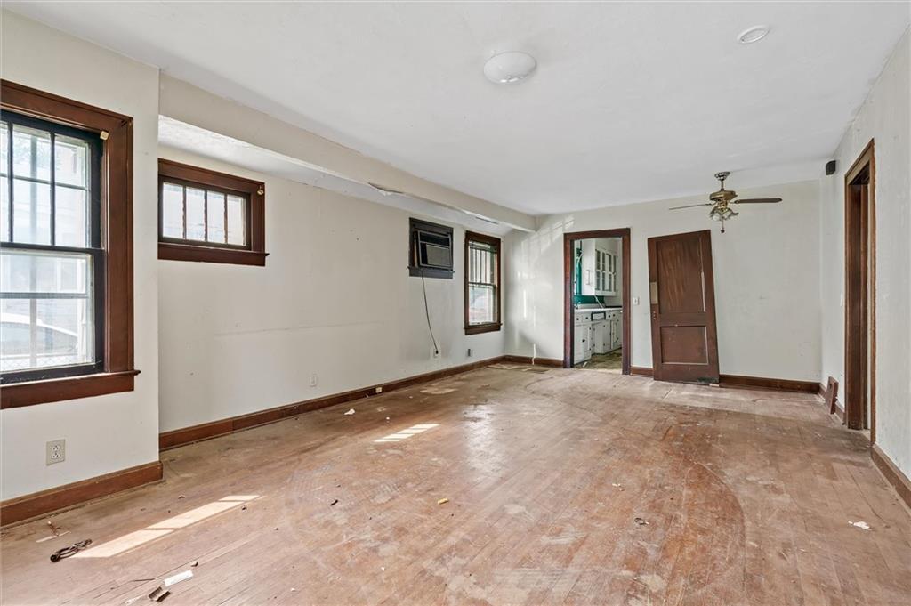 532 Blue Ridge Boulevard Property Photo 4