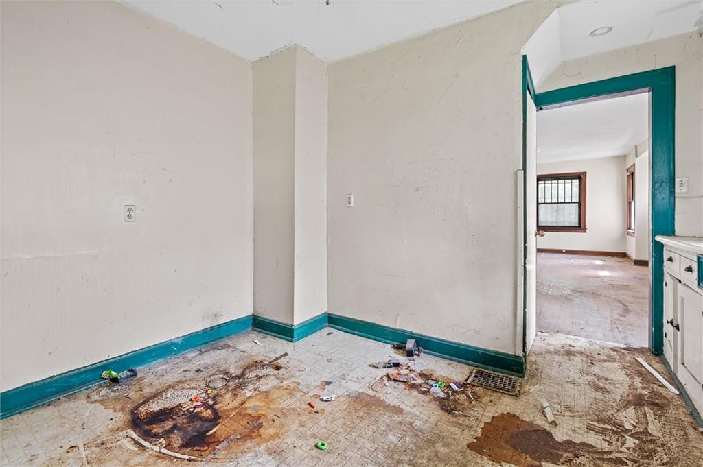532 Blue Ridge Boulevard Property Photo 9