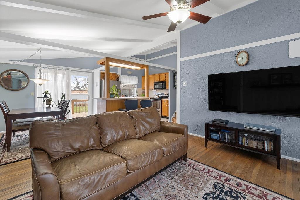 5613 N Euclid Avenue Property Photo 6