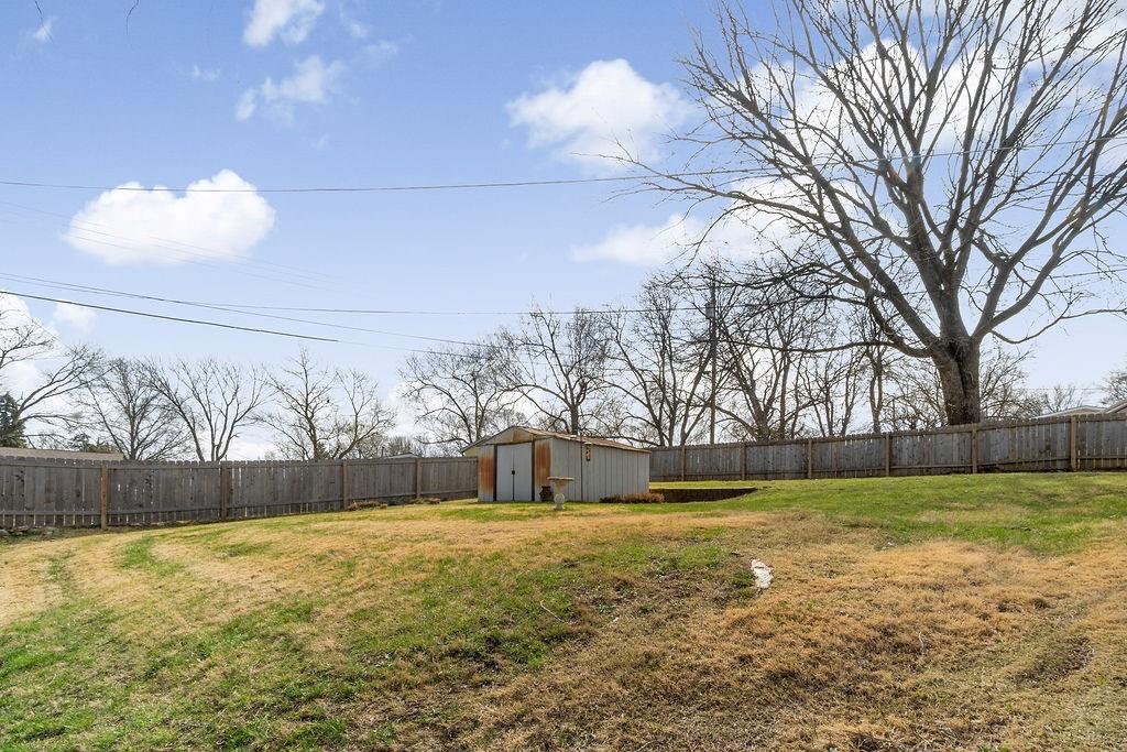 5613 N Euclid Avenue Property Photo 25
