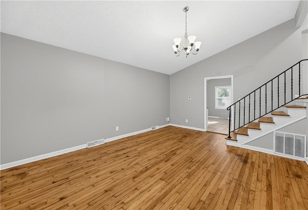 11209 Marsh Avenue Property Photo 6