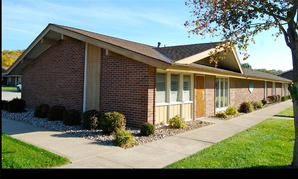 2 Westowne Drive Property Photo 1