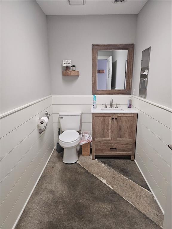 2 Westowne Drive Property Photo 6