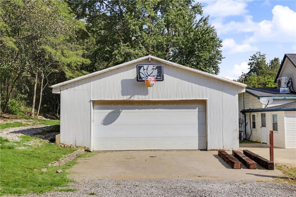 23460 Interurban Road Property Photo 7