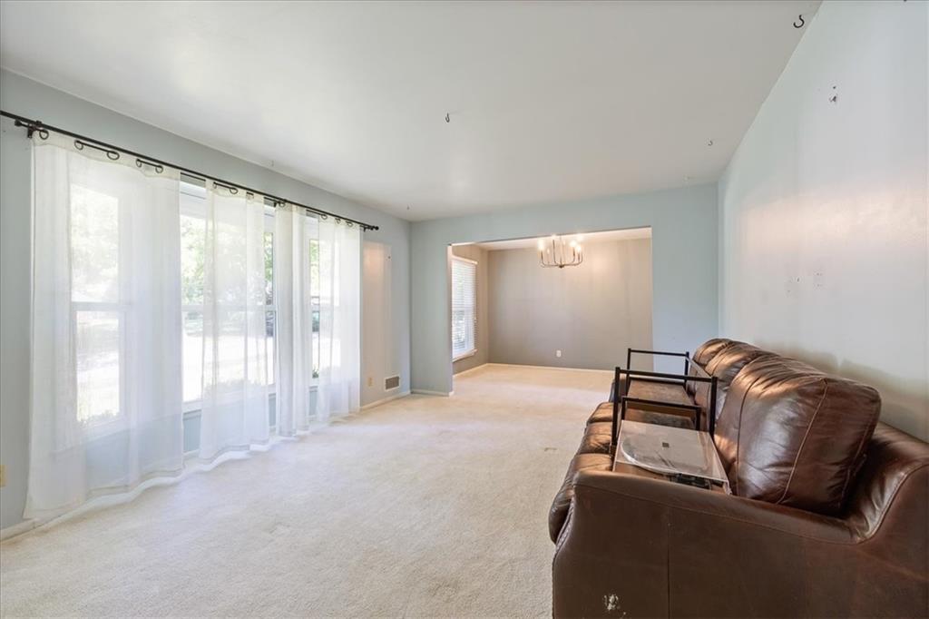 10543 Monroe Avenue Property Photo 7