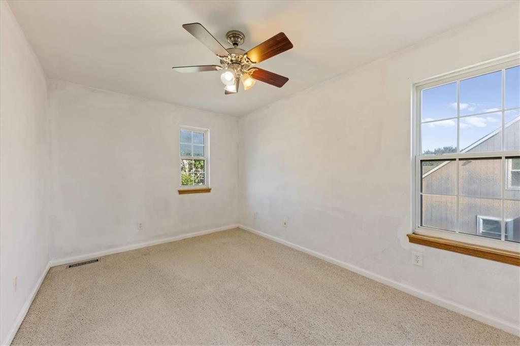 2350 Surrey Drive Property Photo 23