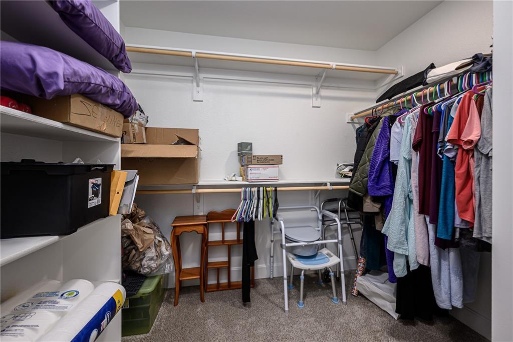 4712 Redwood Street Property Photo 15