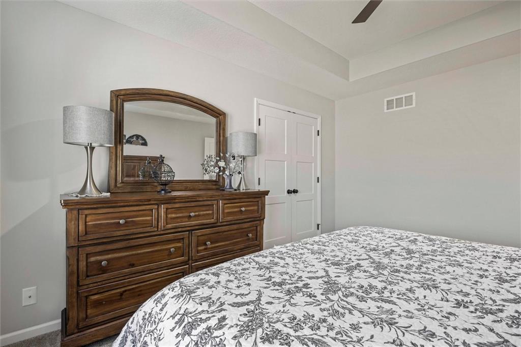 4712 Redwood Street Property Photo 20