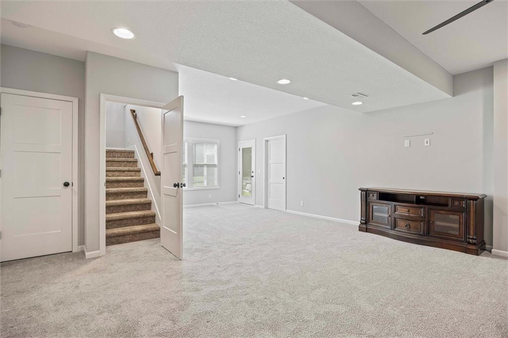 4712 Redwood Street Property Photo 23