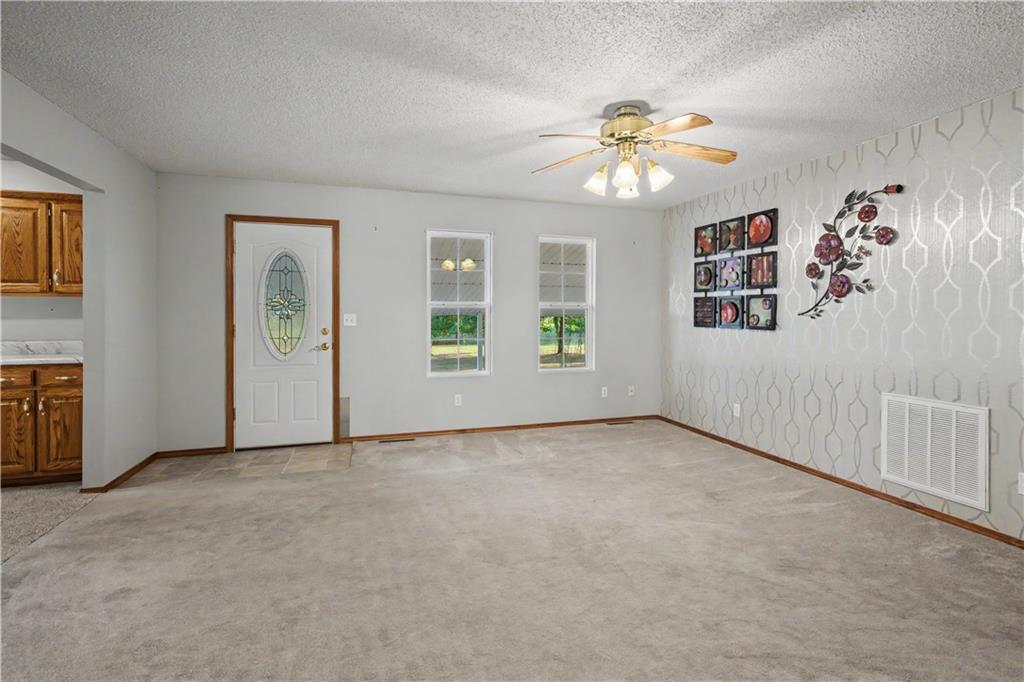 150 Se 26th Road Property Photo 2