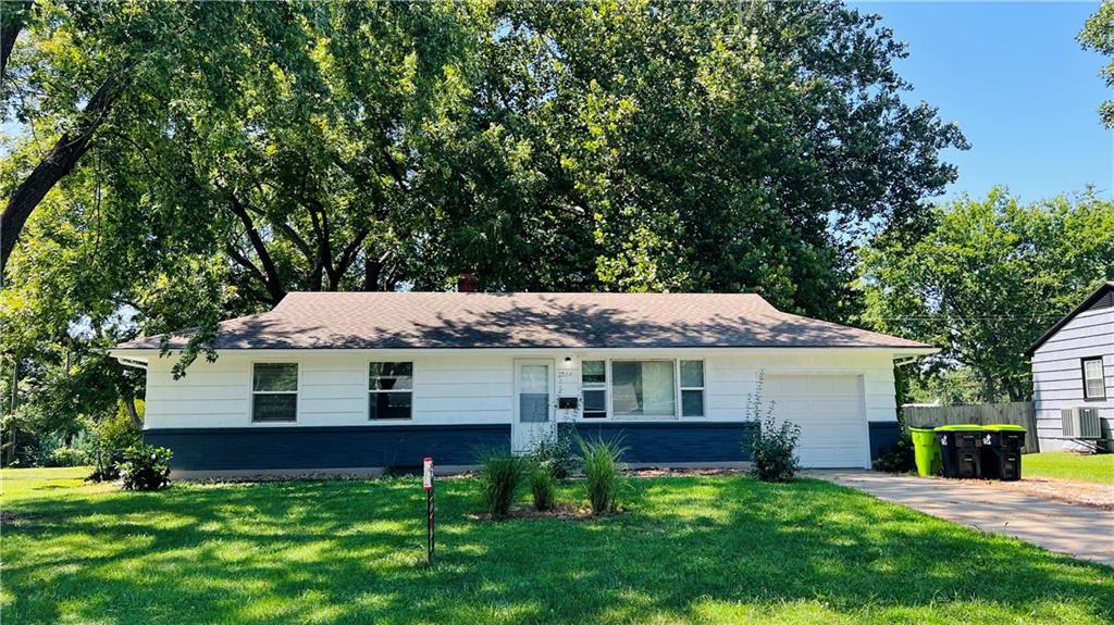 204 N Park Drive Property Photo 1