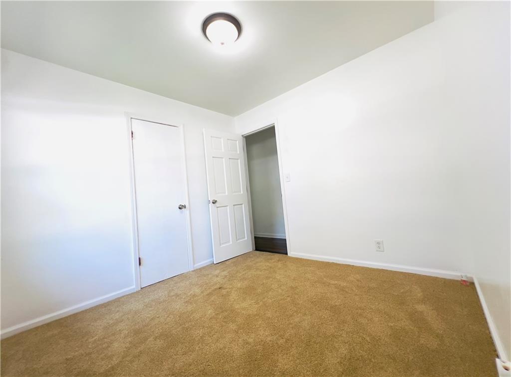 204 N Park Drive Property Photo 10
