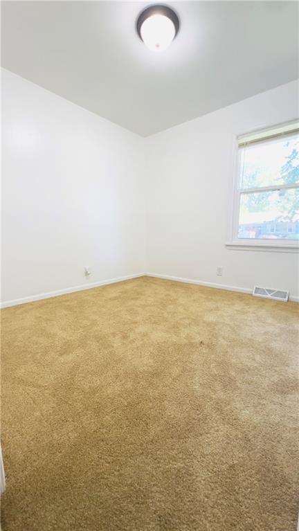 204 N Park Drive Property Photo 12