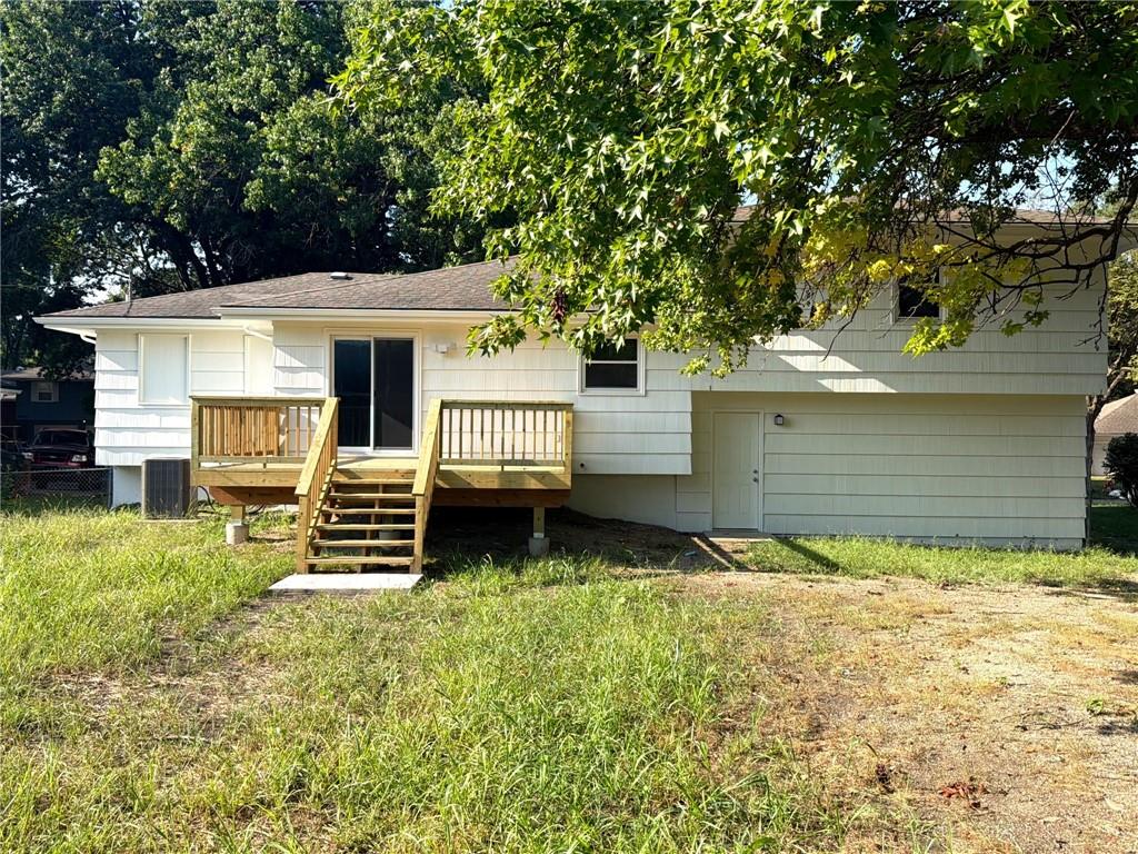 1202 E Ridgeway Drive Property Photo 4