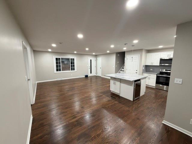 1202 E Ridgeway Drive Property Photo 9