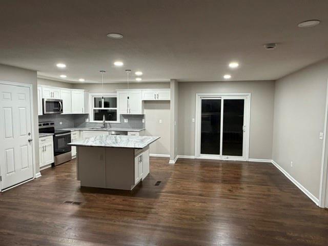 1202 E Ridgeway Drive Property Photo 15