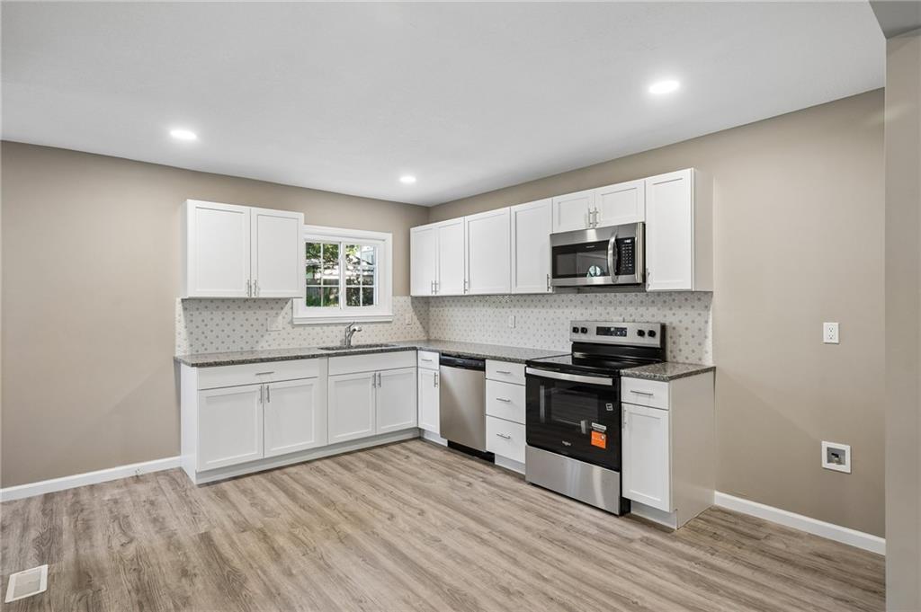 209 Ne Hill Street Property Photo 11