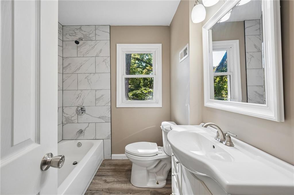 209 Ne Hill Street Property Photo 17