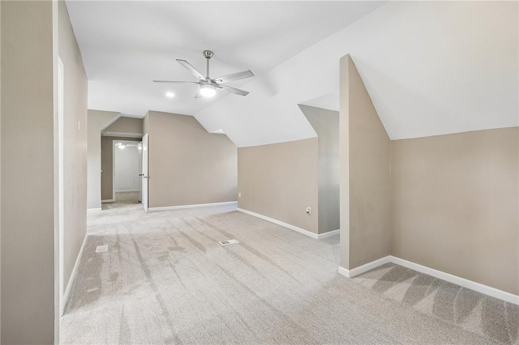 209 Ne Hill Street Property Photo 26