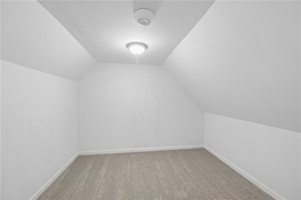 209 Ne Hill Street Property Photo 37
