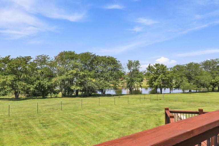 17200 S Gray Drive Property Photo 11