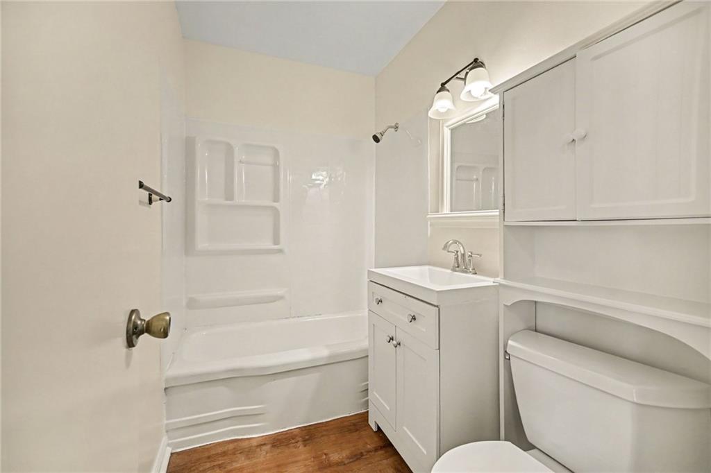 5624 E 101st Terrace Property Photo 10