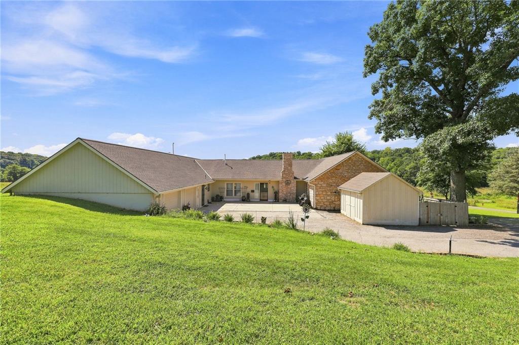 18676 Logan Road Property Photo 3