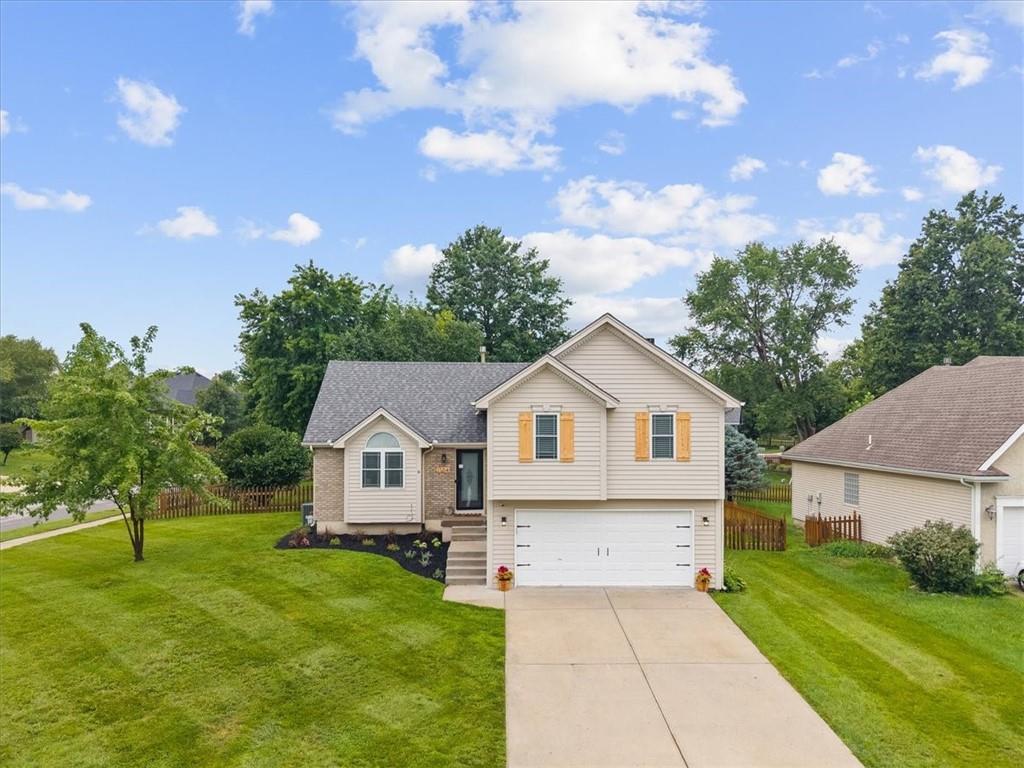 1104 Regency Drive Property Photo 1