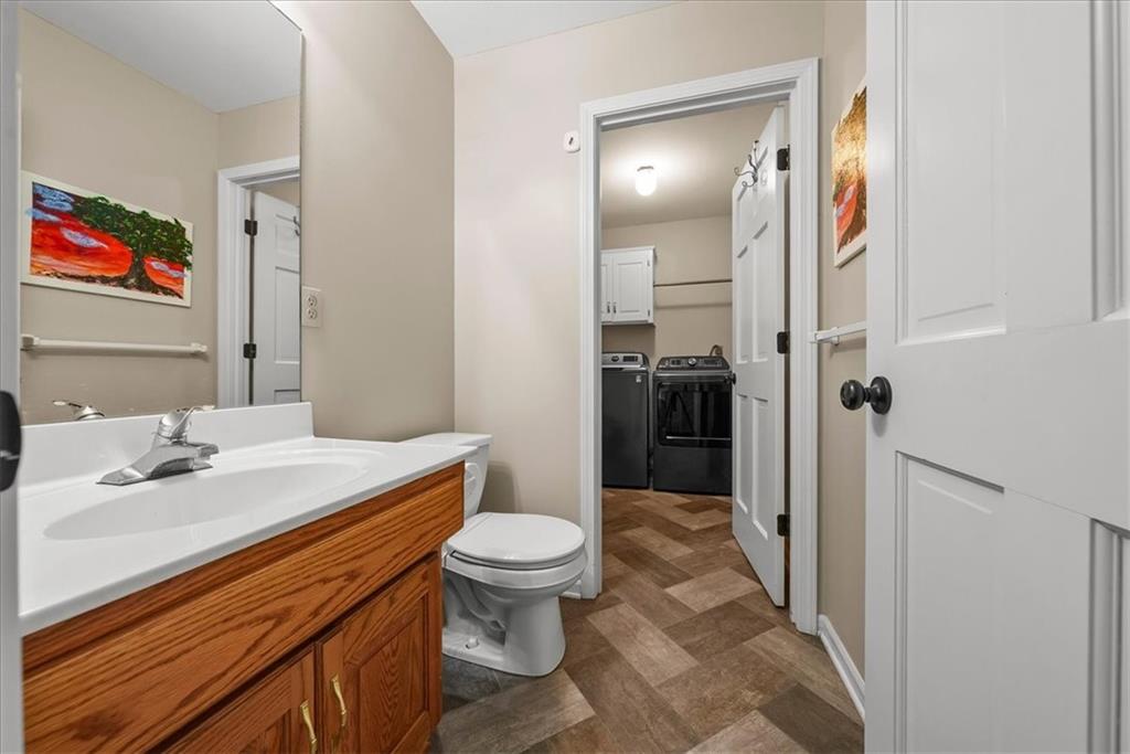1104 Regency Drive Property Photo 21