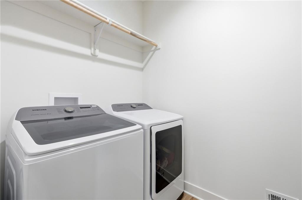 11229 Brome Drive Property Photo 15