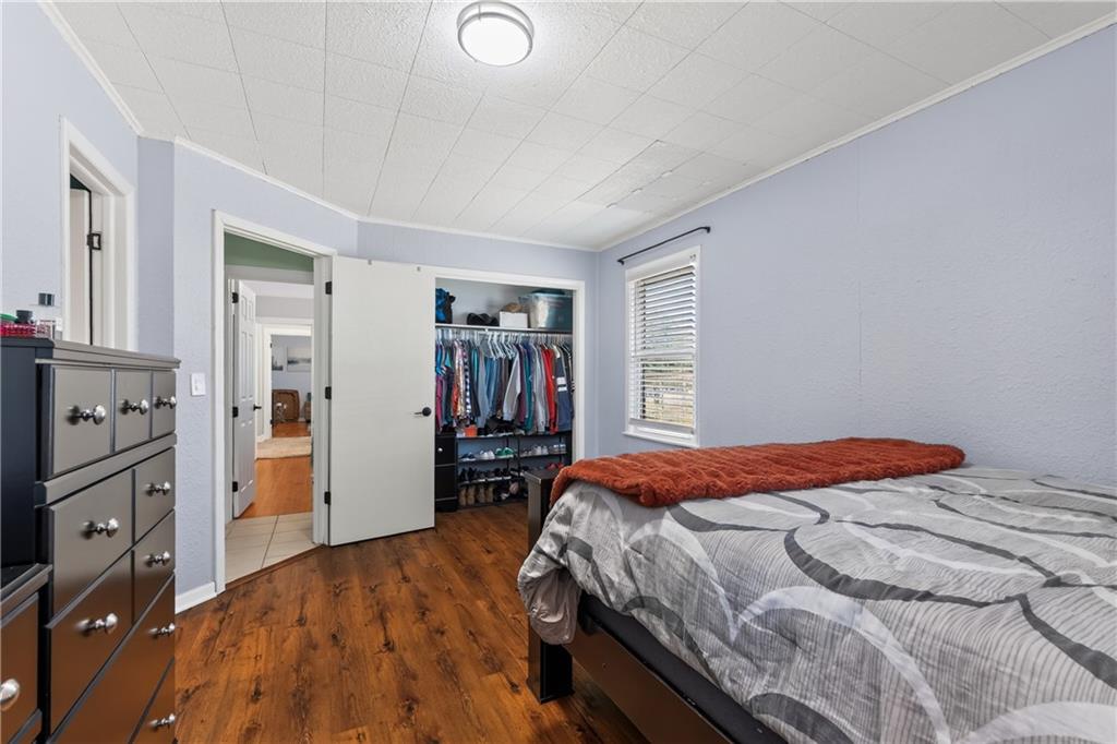 105 S July Street Property Photo 16