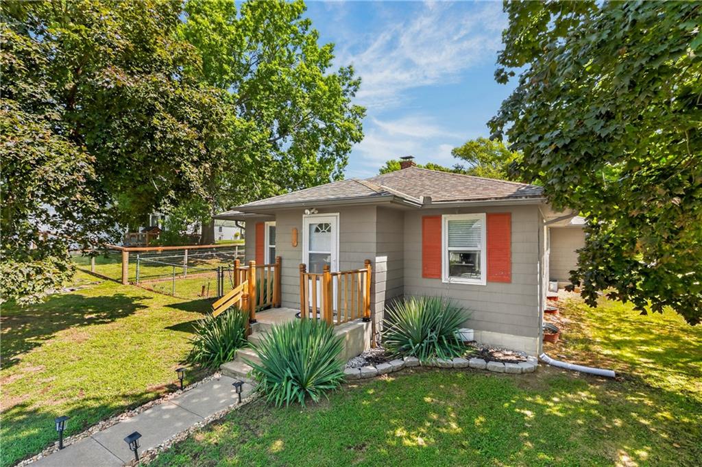 105 S July Street Property Photo 25