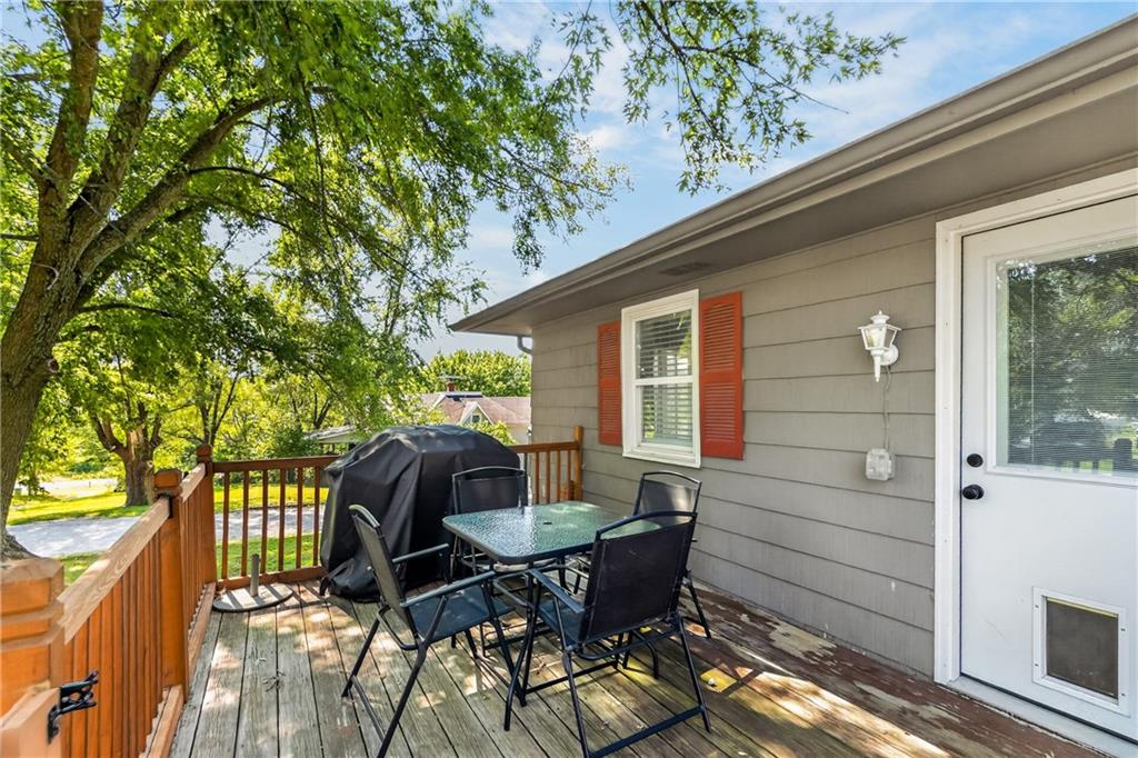 105 S July Street Property Photo 31